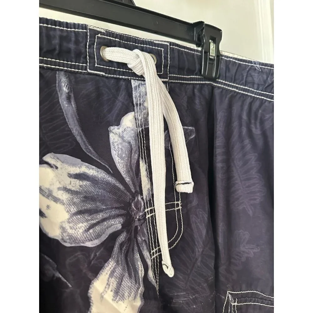 Lanes Boro Sport Men’s size x-Large Swim Trunks